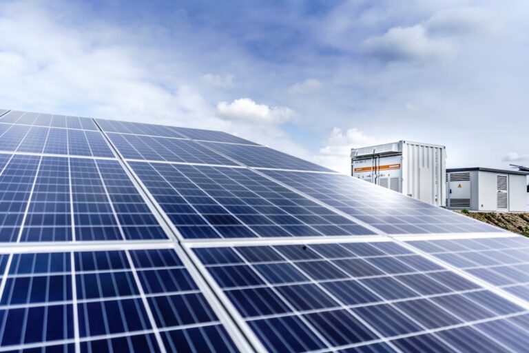 How Solar Energy Can Reduce Your Monthly Utility Bills Effectively